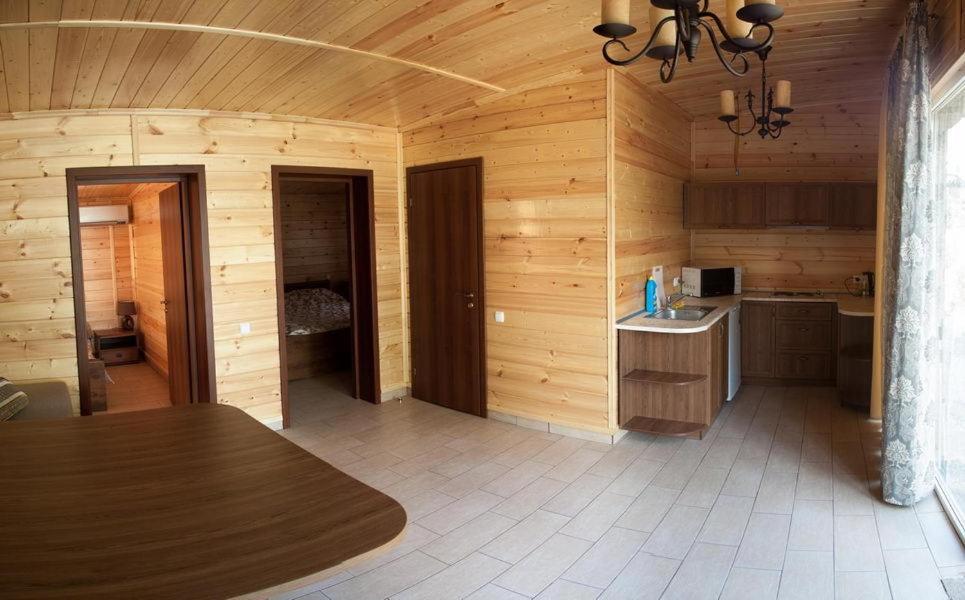 Marco Polo Hotel Uljanivka Pokoj fotografie